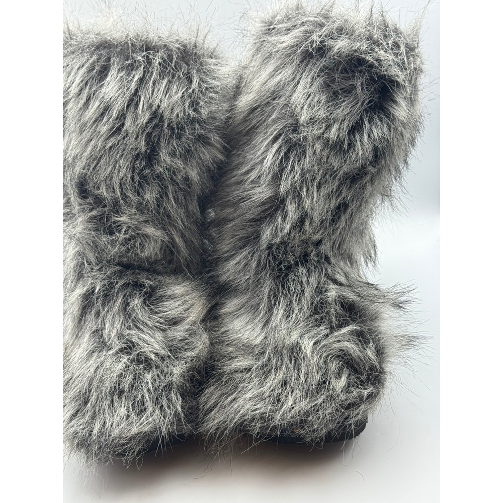 Grey Shaggy Faux Fur Mid Calf Boots Womens size 9  Made in Australia